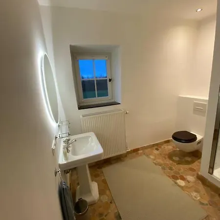 Ferme Chateau Propriete Equestre * Engis