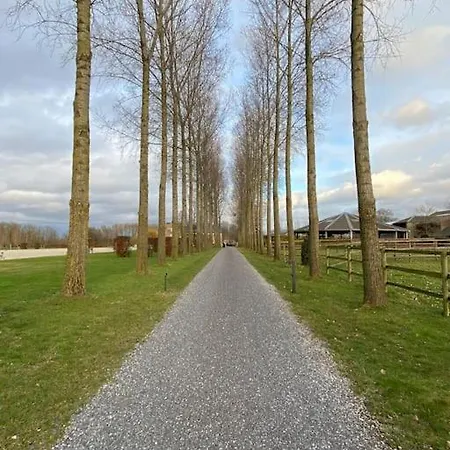 Ferme Chateau Propriete Equestre Engis