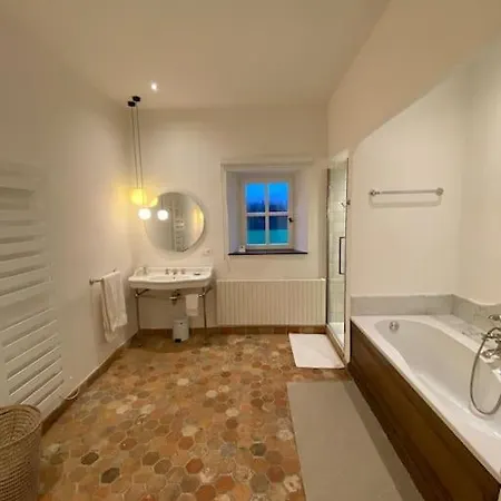 Ferme Chateau Propriete Equestre Villa
